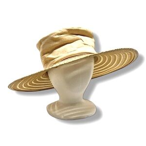 VINTAGE MARCHE Linen banded straw hat folds flat to pack! A Perfect travel hat